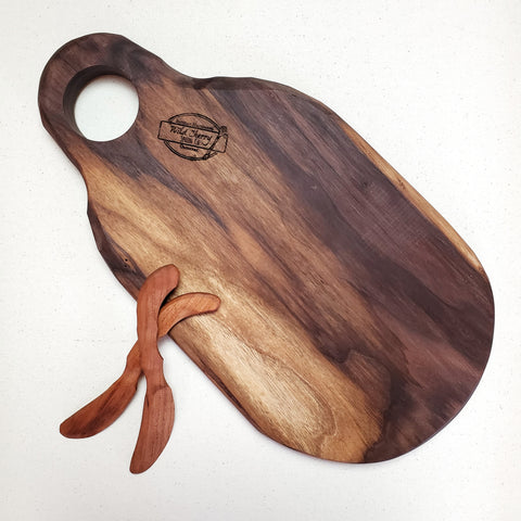 Walnut wood cheese and meat servinf cutting board spreader